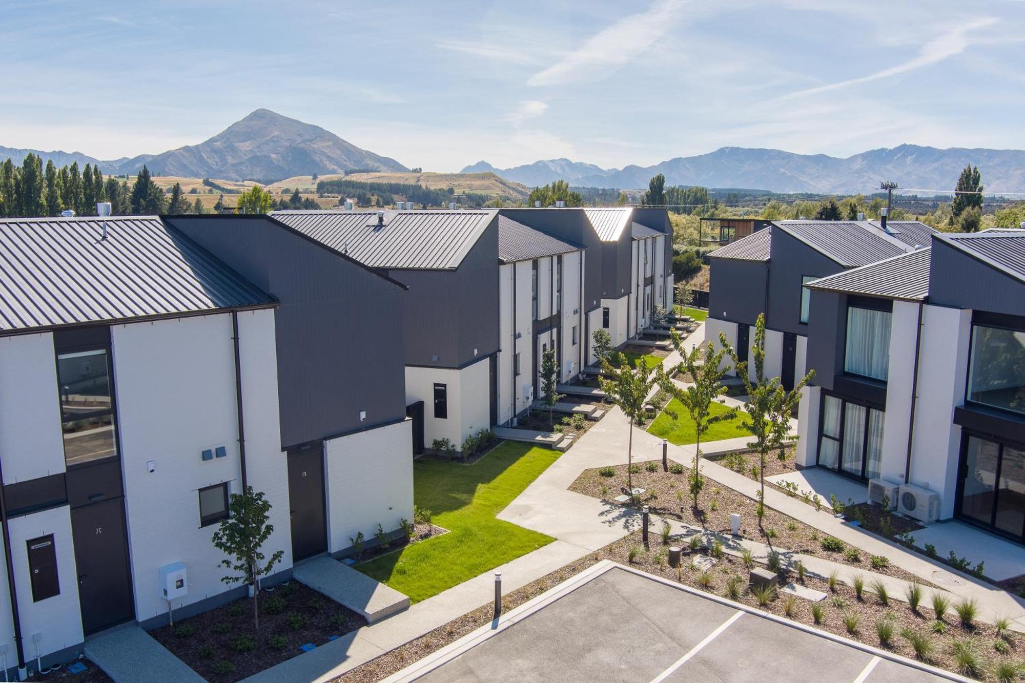 Alpine Junction Townhouse Apartments, Lodge & Hotel Wanaka Exterior foto